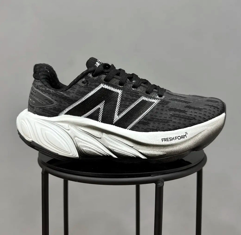 New Balance Fresh Foam Balos Negro