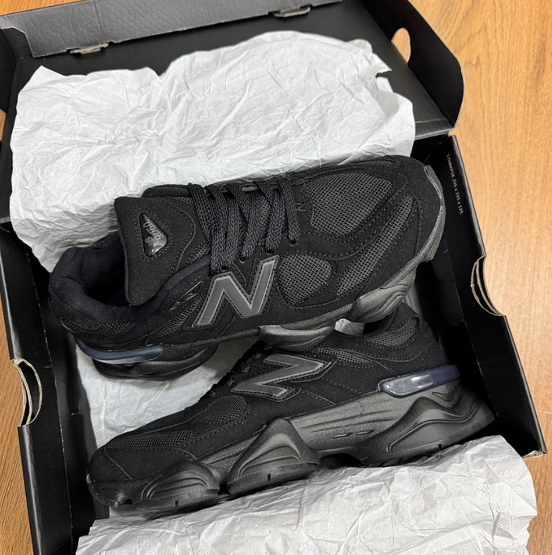 New Balance 9060 Total Black