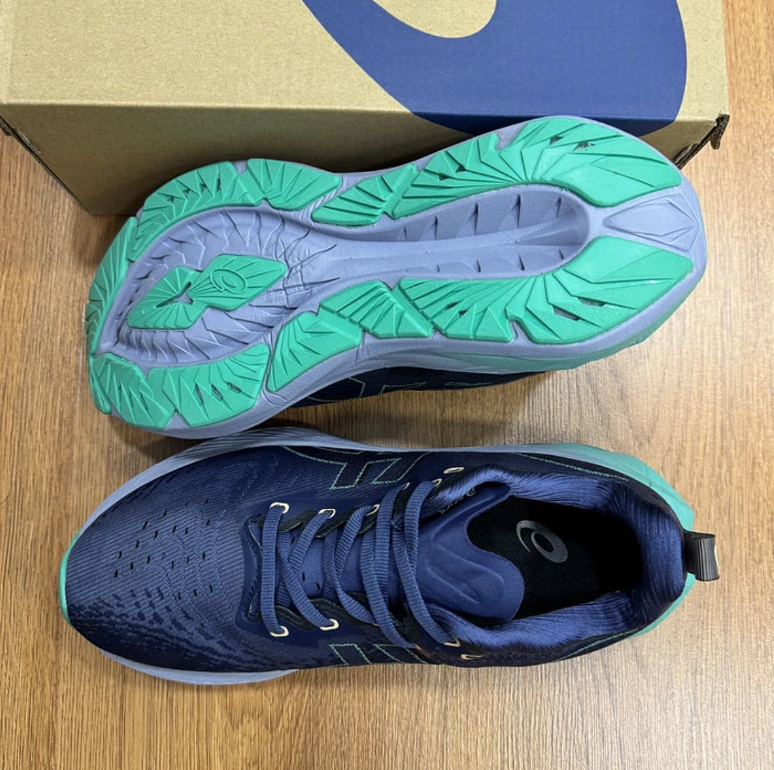 Asics Novablast 4 Dark Blue