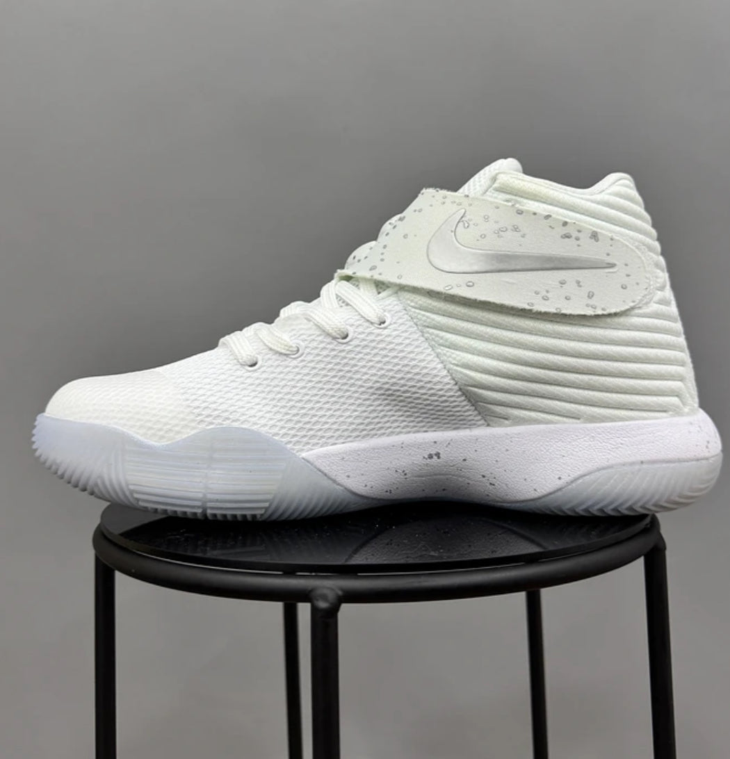 Nike Kyrie 2 Blanca