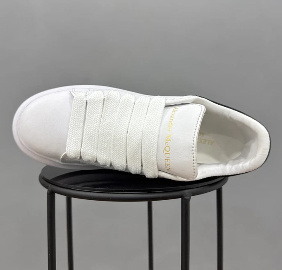 Sneakers Alexander McQueen White Black