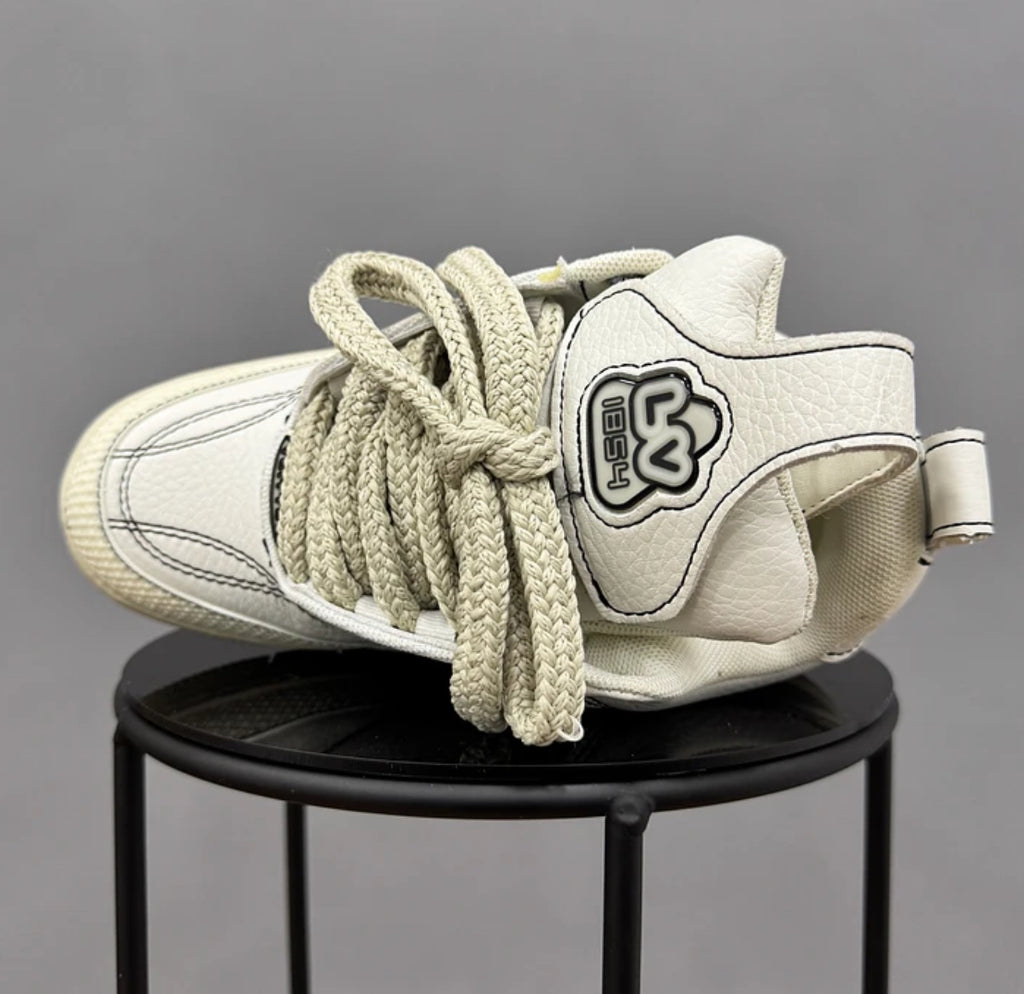 Louis Vuitton Skate Beige