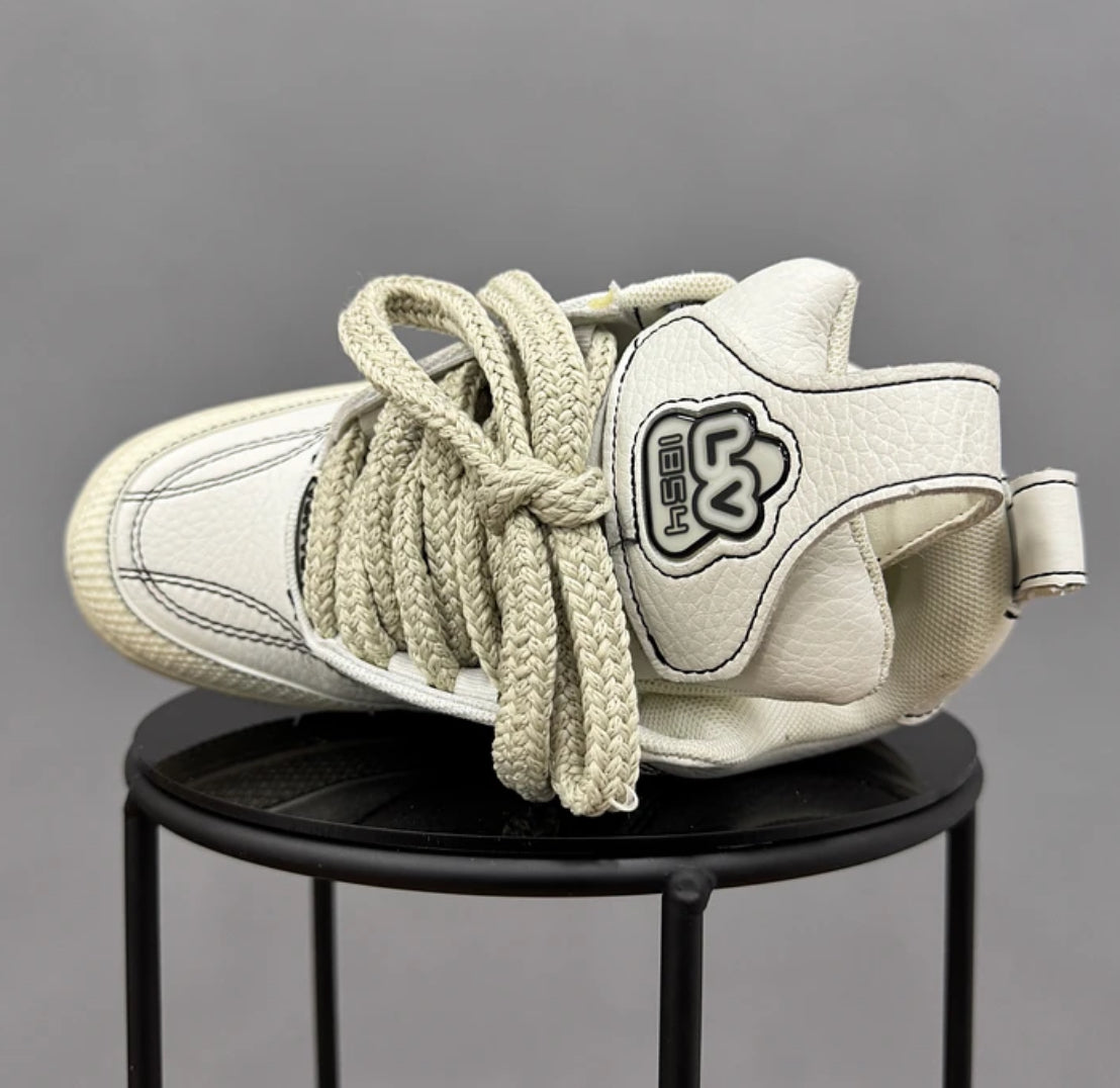 Louis Vuitton Skate Beige