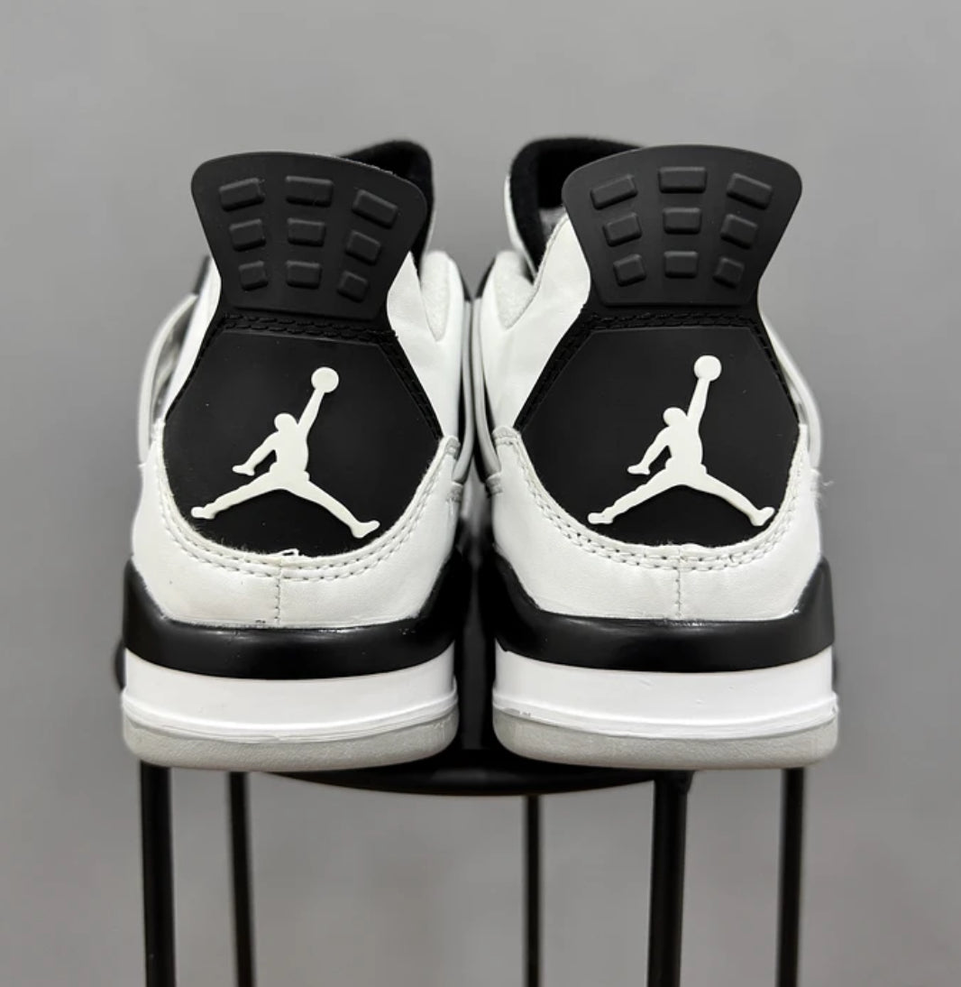 Jordan Retro 4 Military