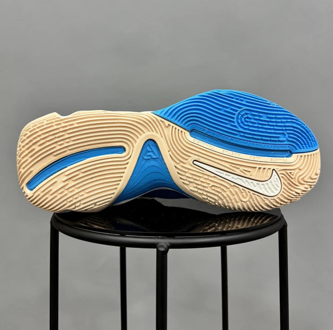 Nike Giannis 3 Azul
