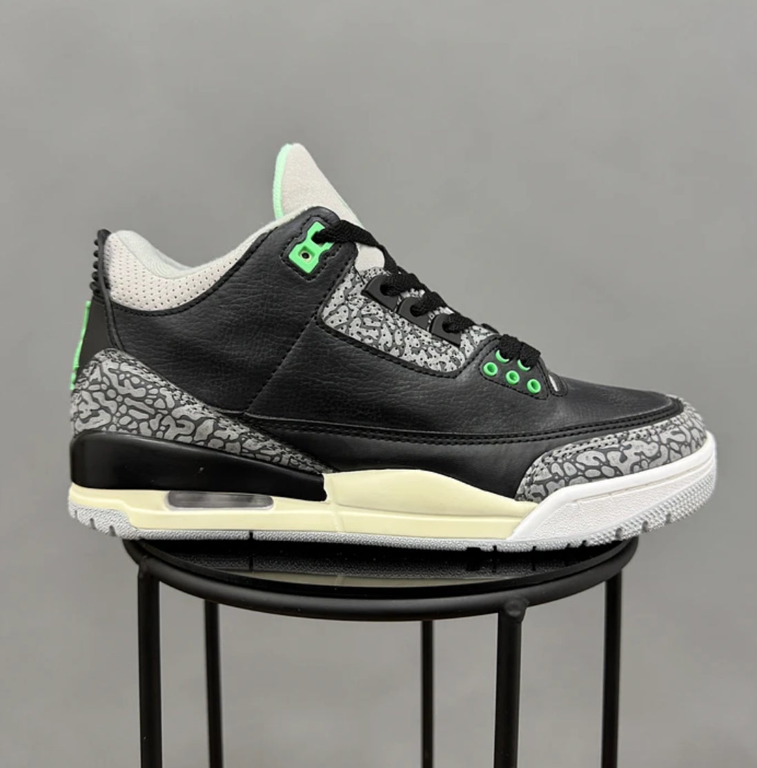 Jordan Retro 3 Green Glow