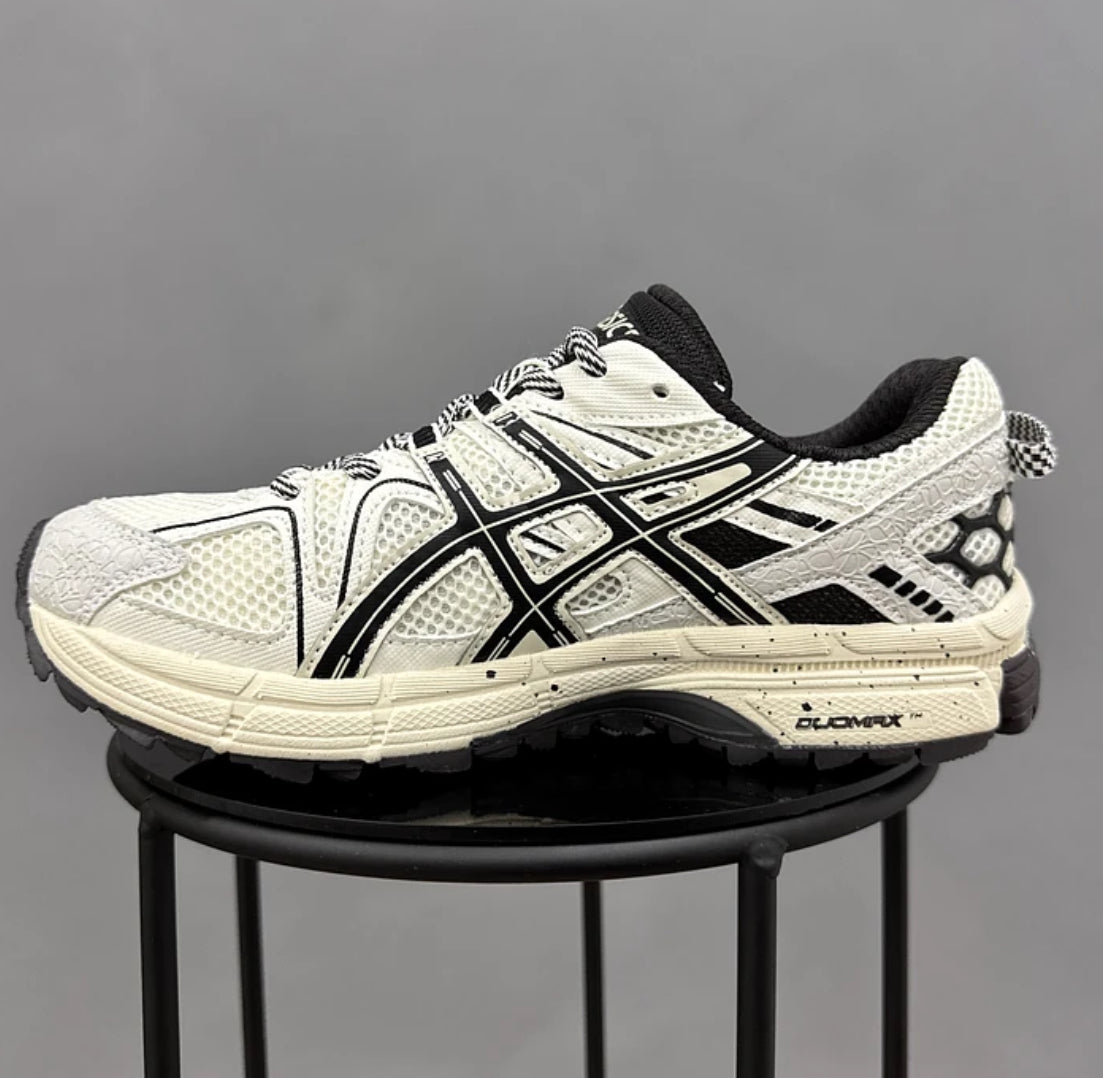 Asics Kahana 8 Beige
