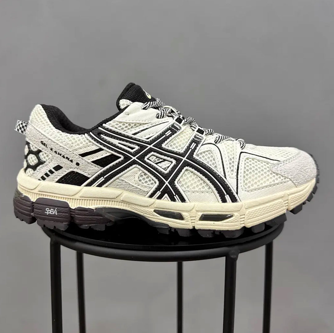 Asics Kahana 8 Beige