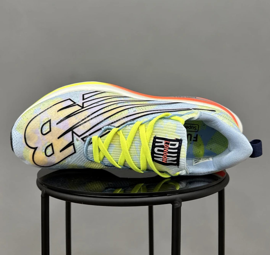 New Balance Élite V3 Multicolor