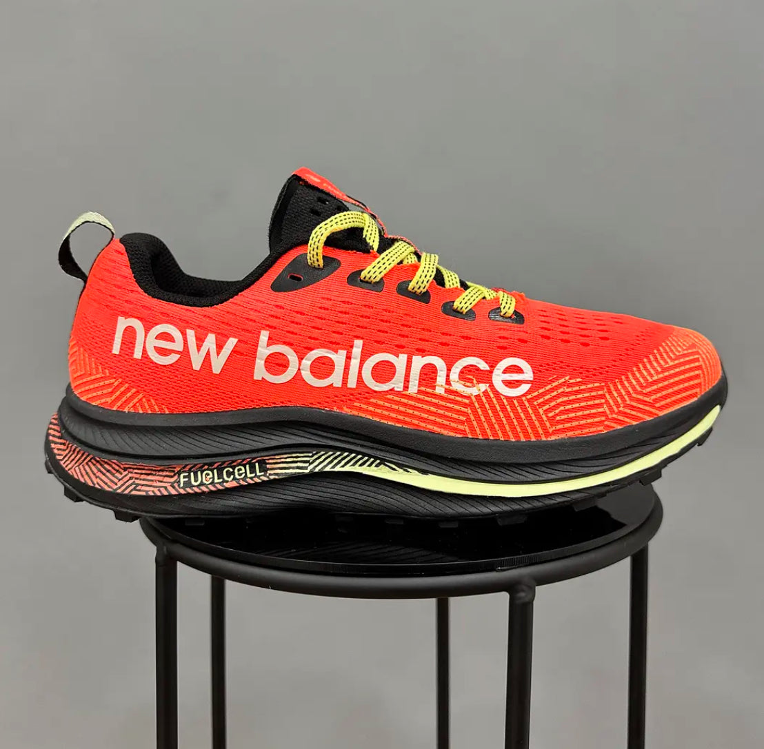 New Balance FuelCell Trail Naranja