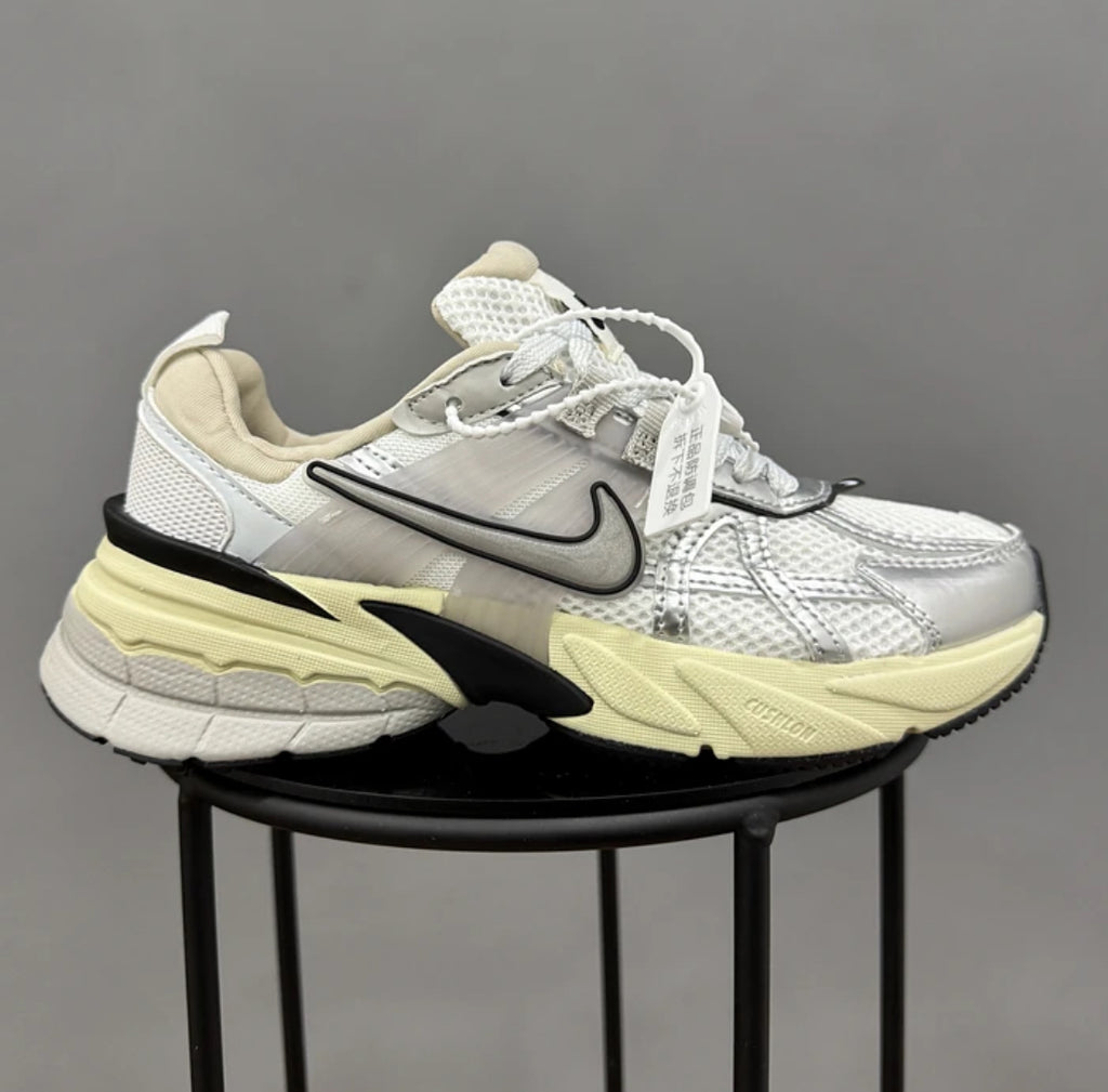 Nike V2K Run
