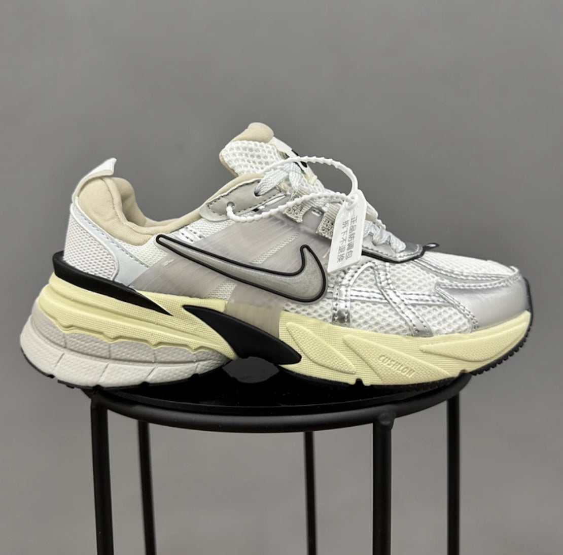 Nike V2K Run