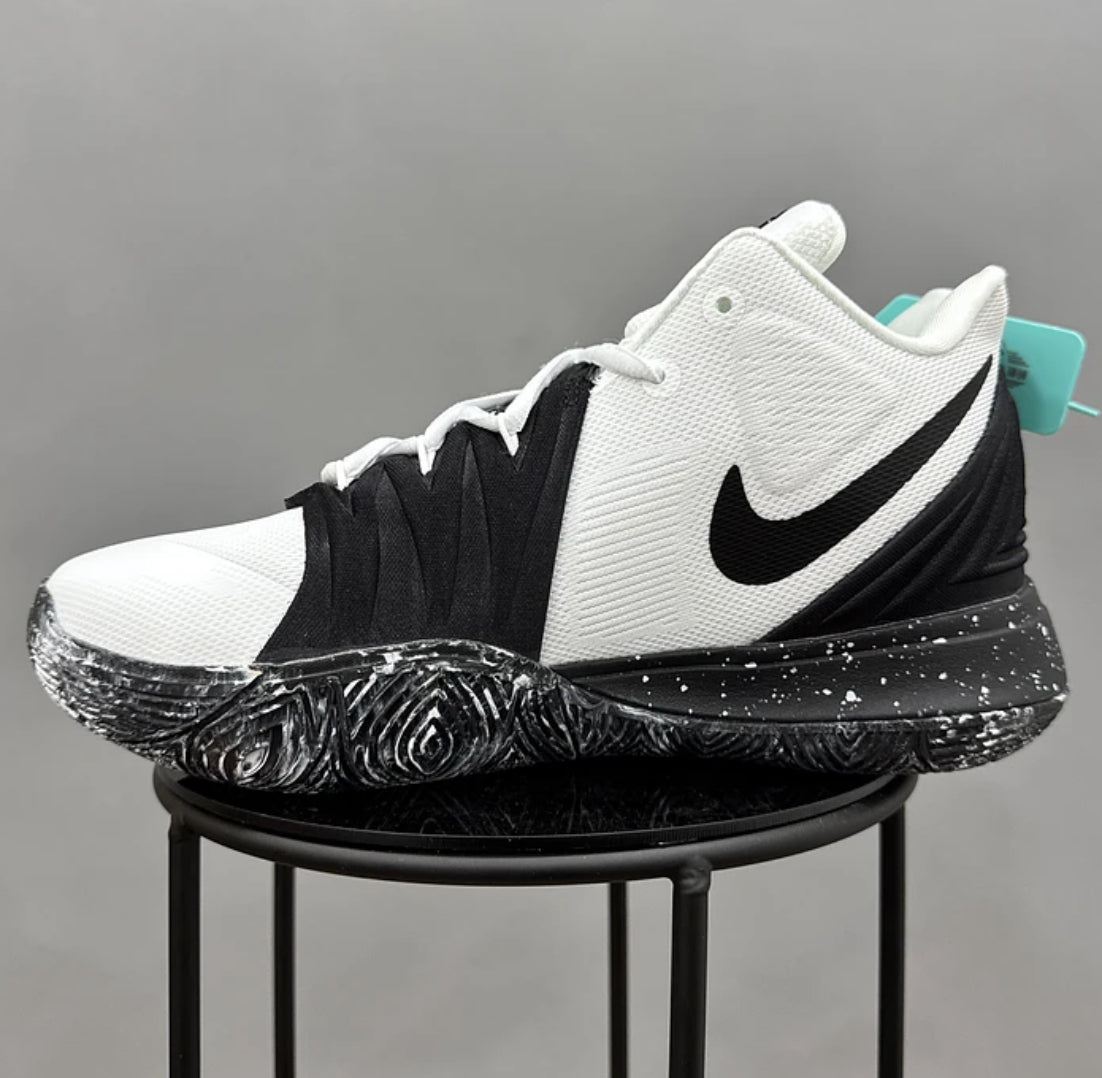 Nike Kyrie 5 White Black