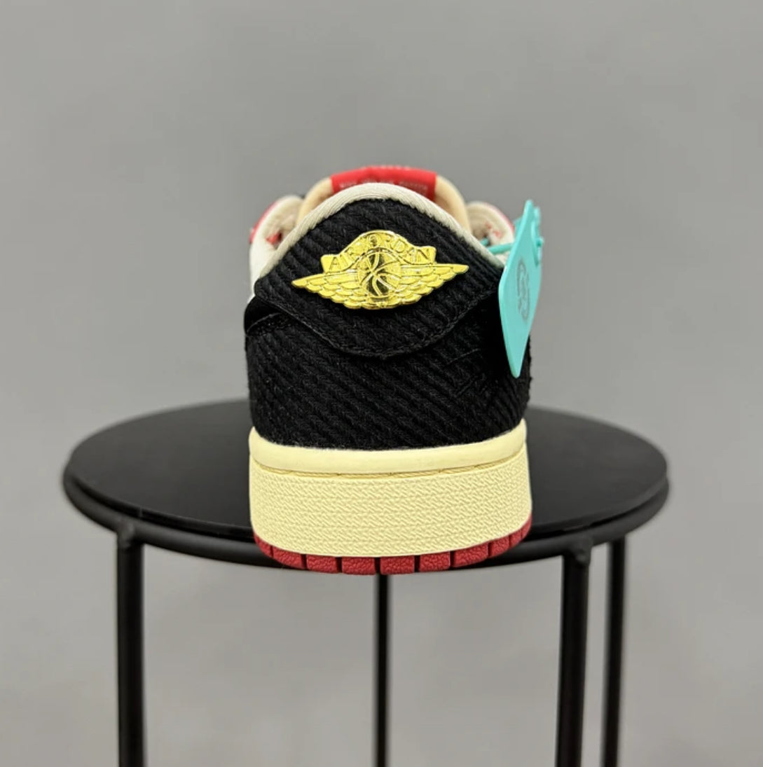 Jordan Retro 1 Low Trophy Room