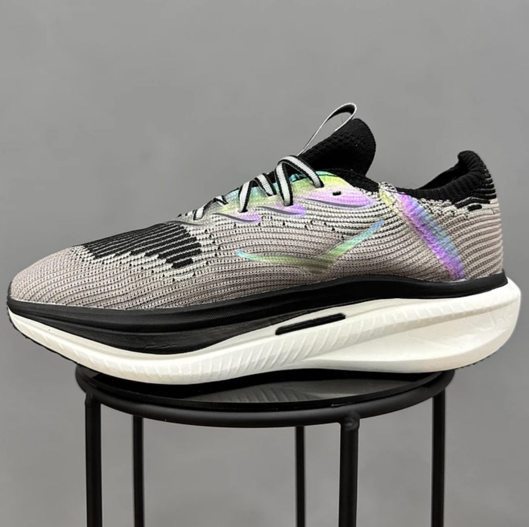Hoka X1 Cielo Negro