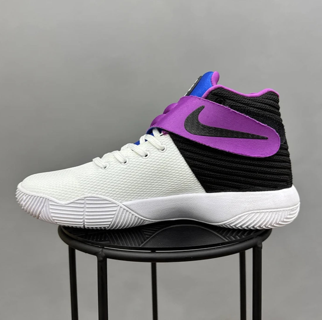 Nike Kyrie 2 White Purple