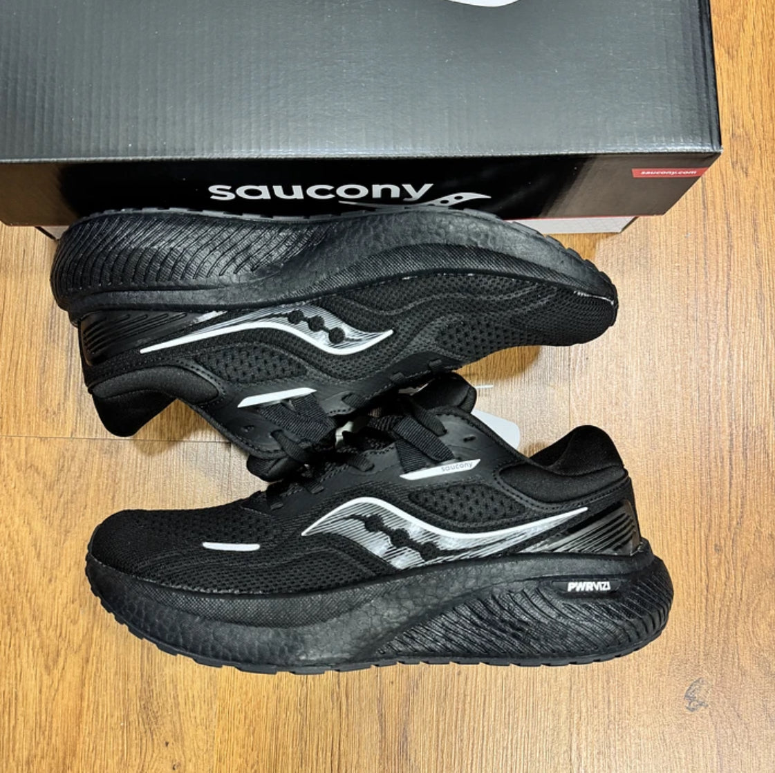 Saucony Surge 1 Black