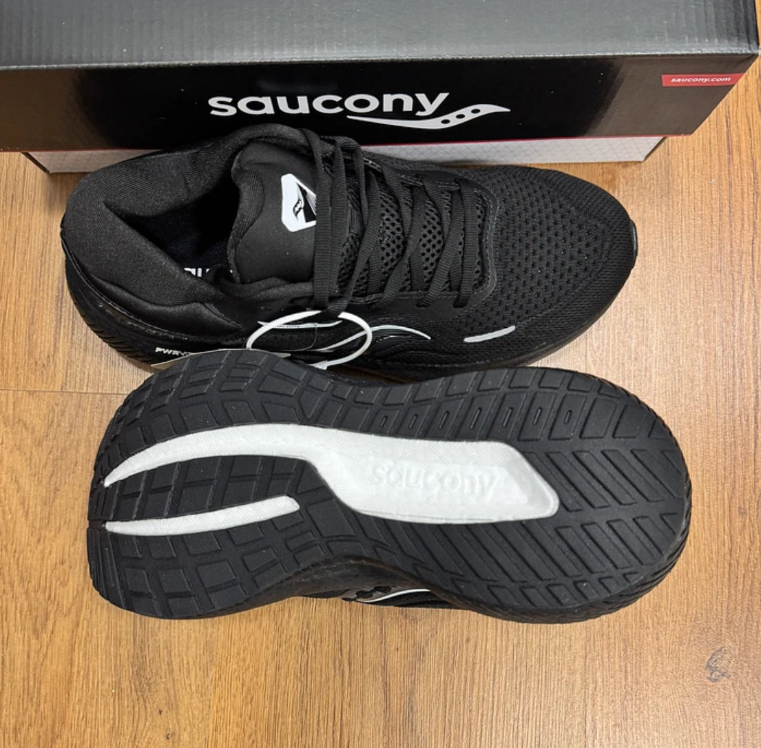 Saucony Surge 1 Black