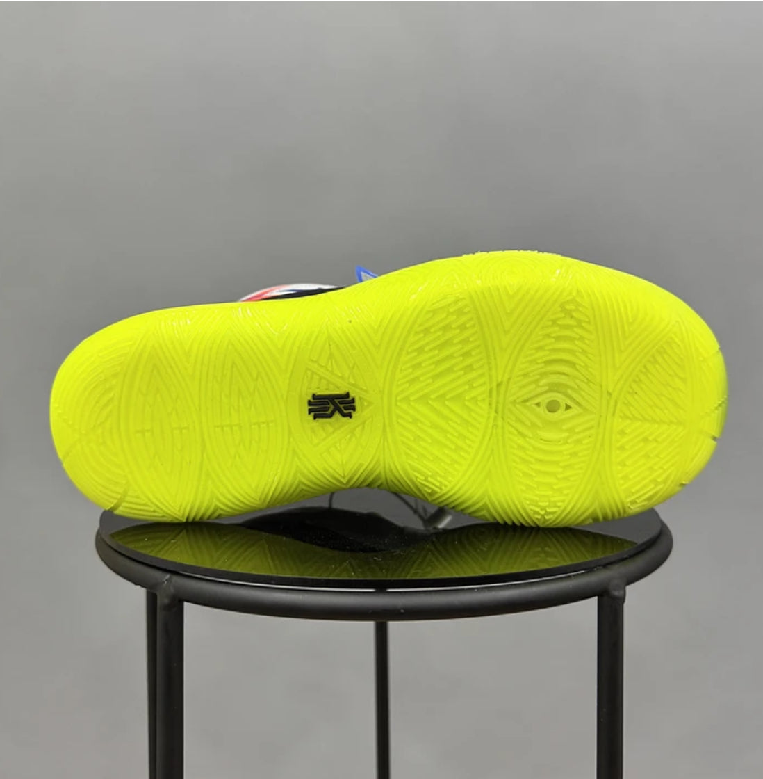 Nike Kyrie 5 Rokit
