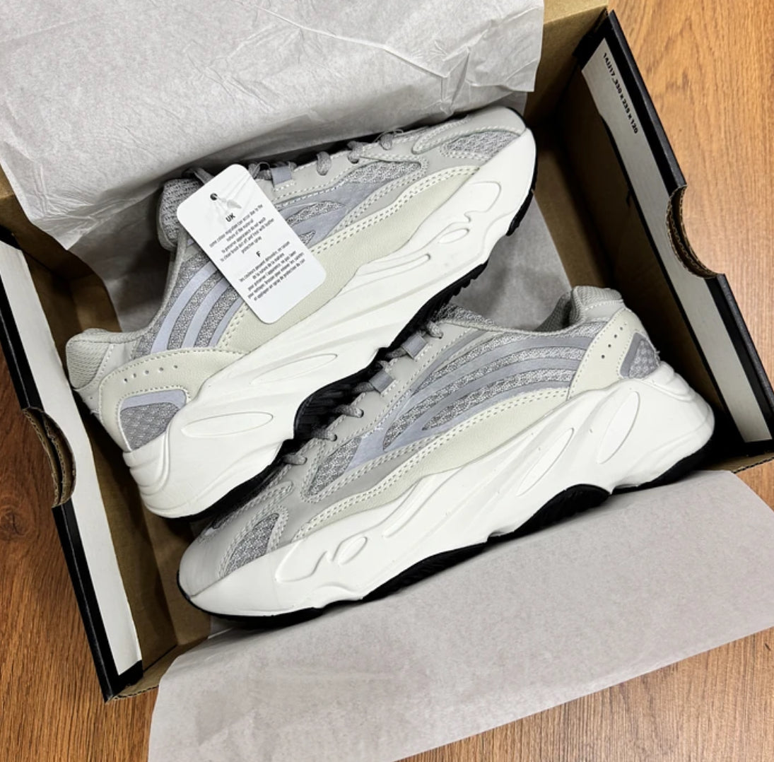 Adidas Yeezy 700 V2 Static