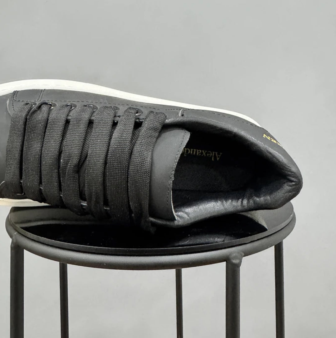 Sneakers Alexander McQueen Black White