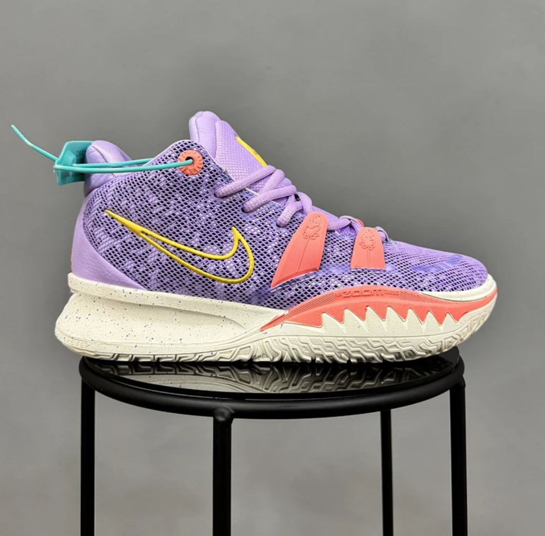 Nike Kyrie 7 Daughter