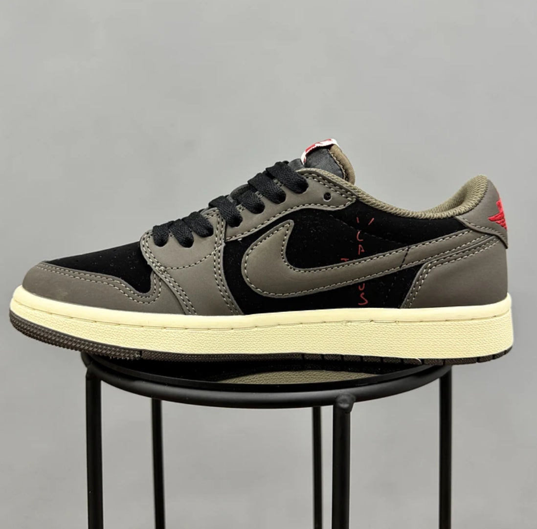 Jordan Retro 1 Low Travis Scott Brown