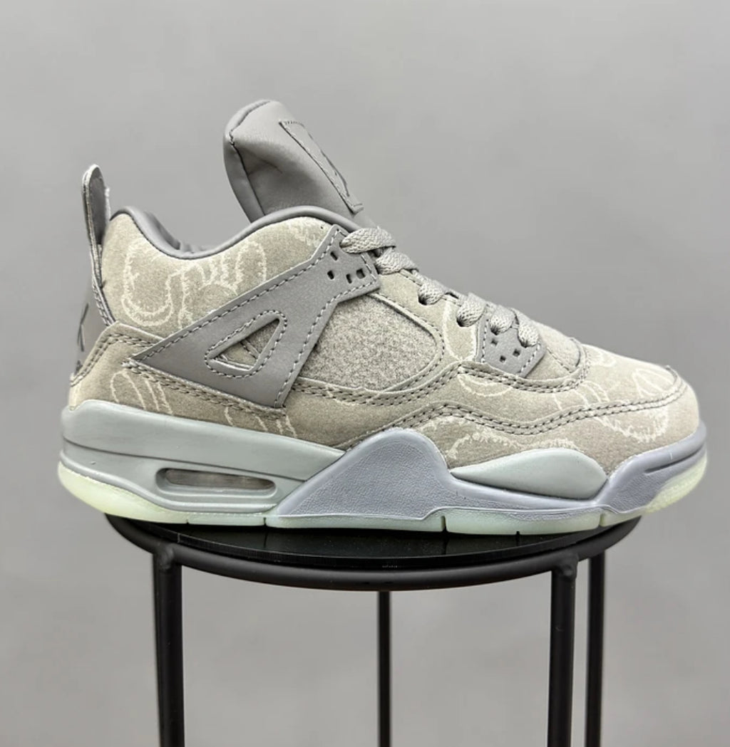 Jordan Retro 4 Kaws Gris