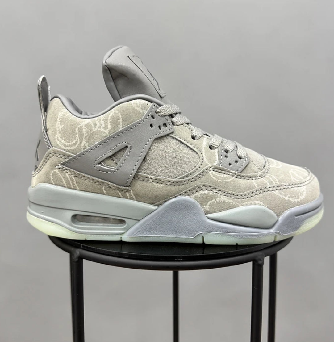 Jordan Retro 4 Kaws Gris