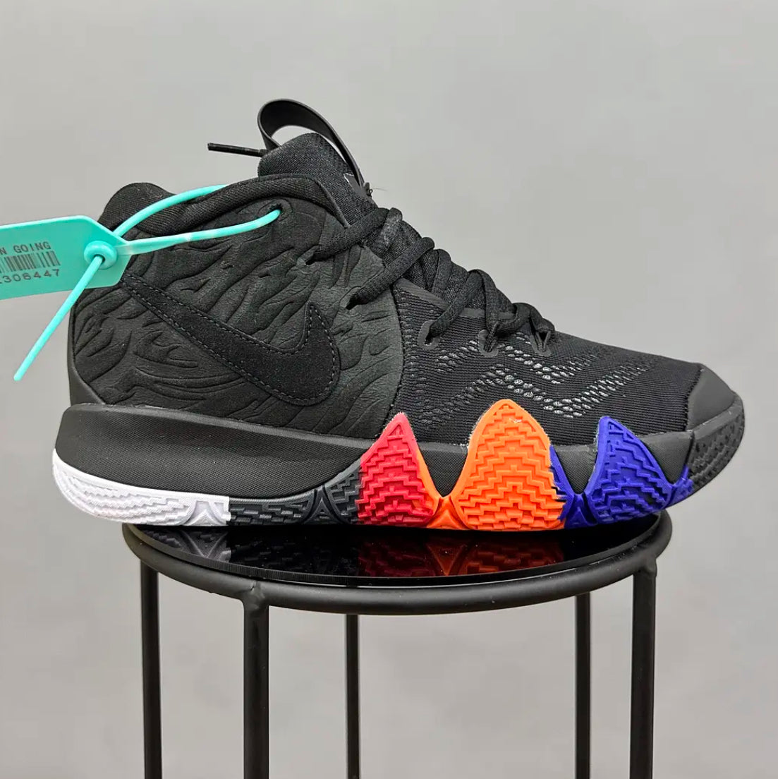 Nike Kyrie 4 Monkey