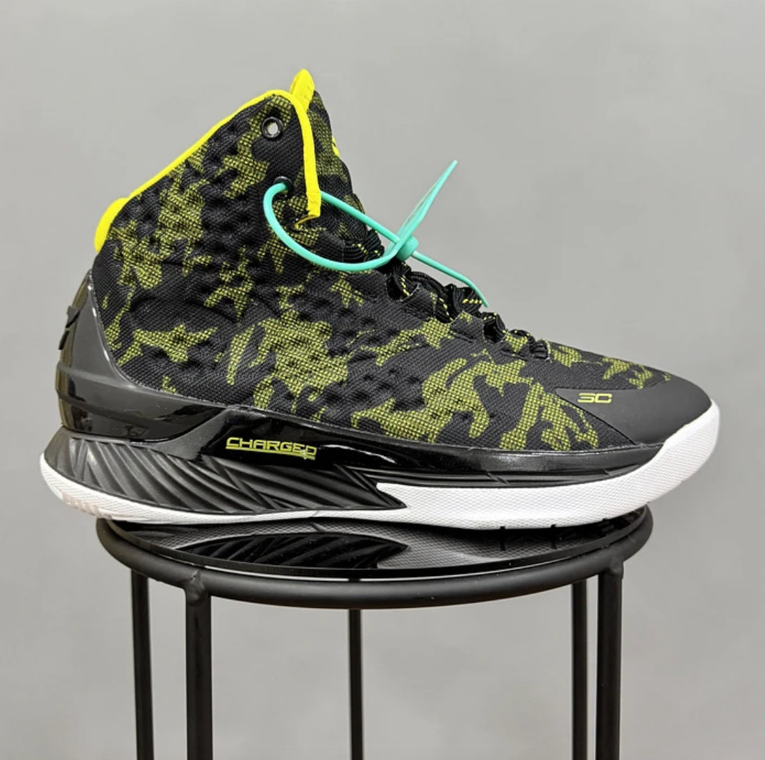 Under Armour Curry 1 Military Yellow