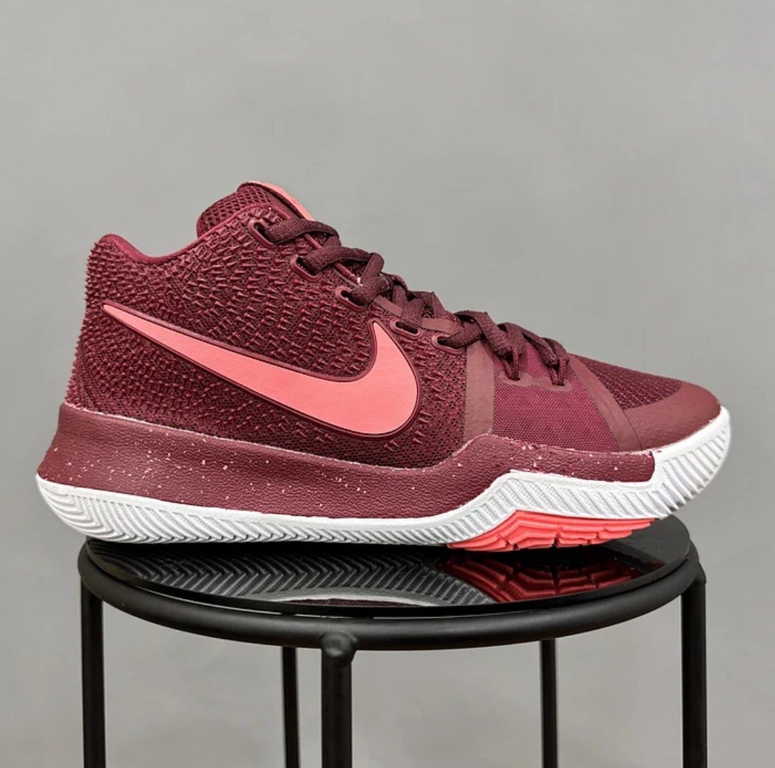 Nike Kyrie 3 Team Red