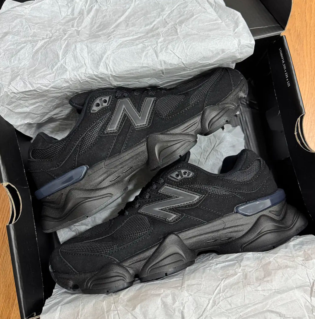 New Balance 9060 Total Black