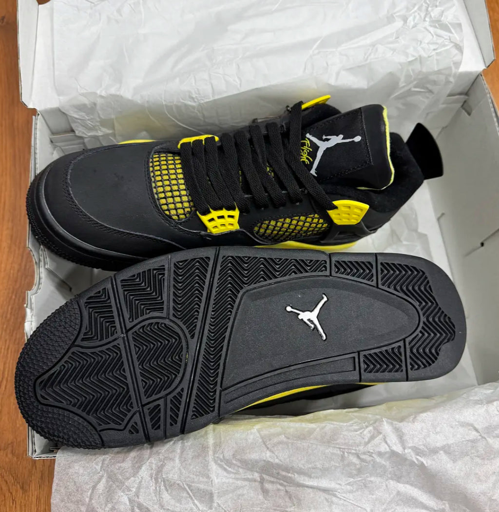 Jordan Retro 4 Black Yellow