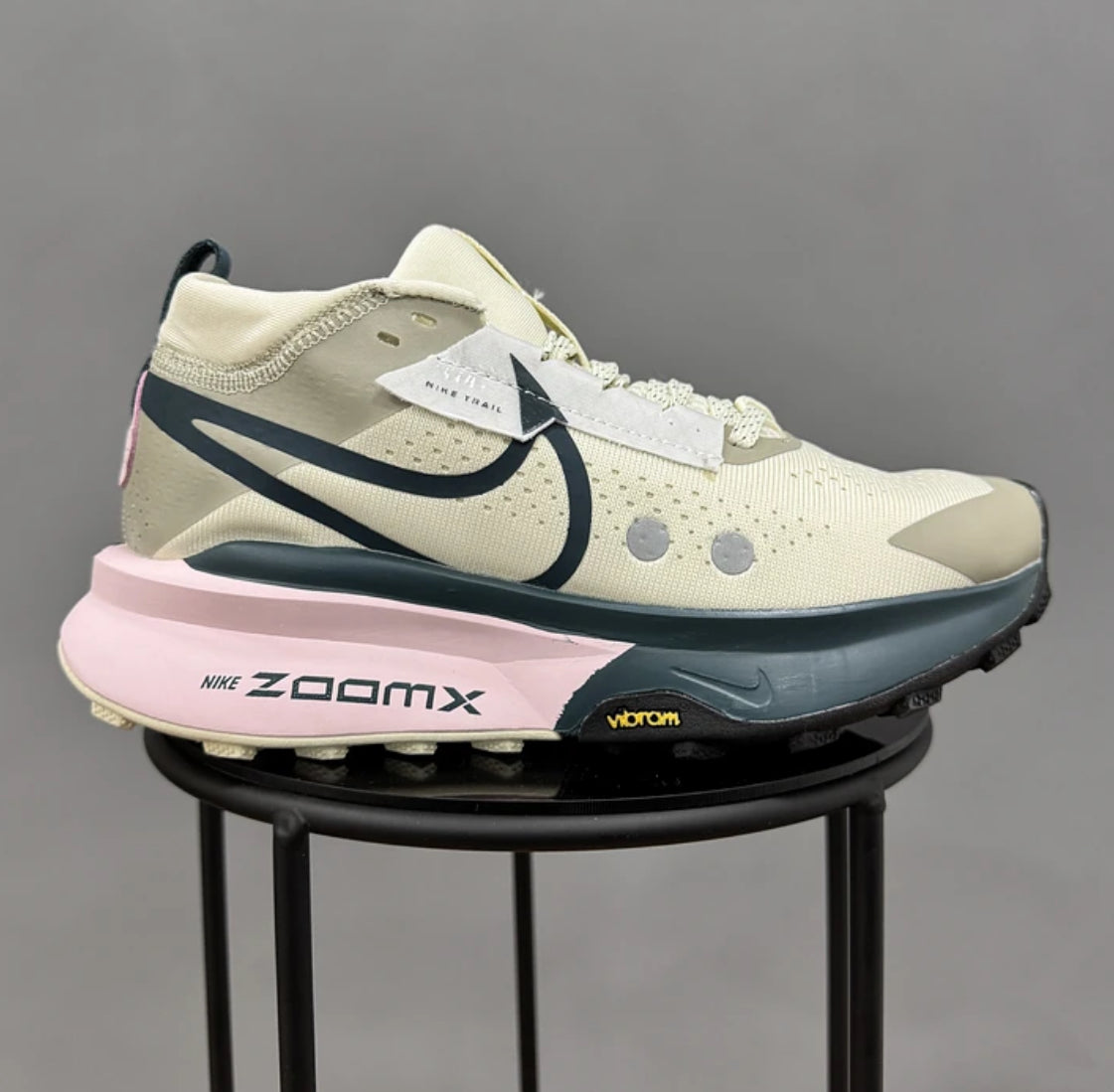 Nike Trail Zegama 2 Cream