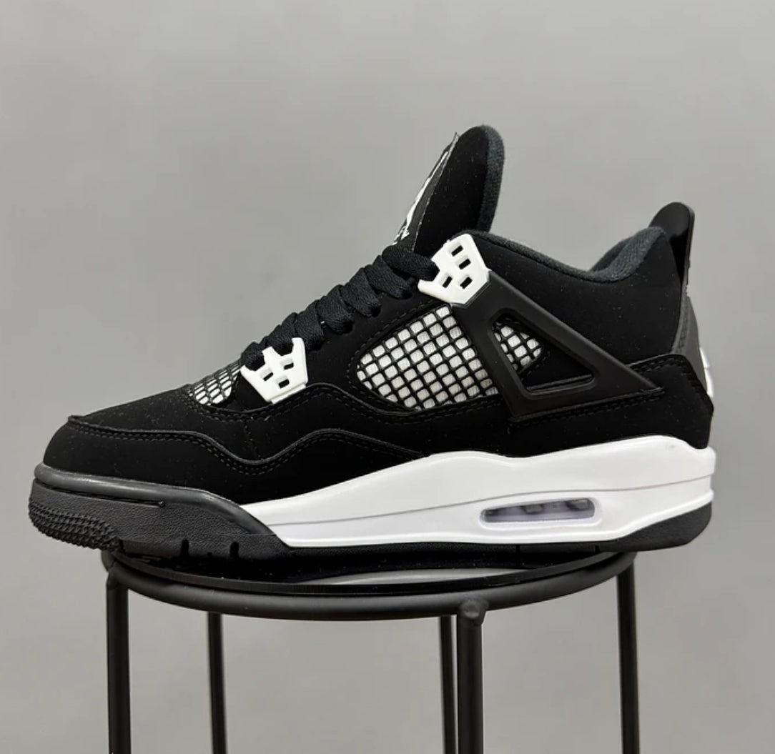 Jordan Retro 4 White Thunder