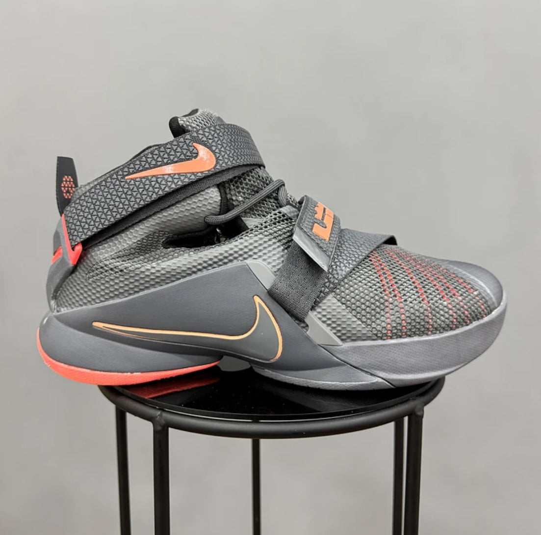 Nike Lebron Soldier 9 Grey