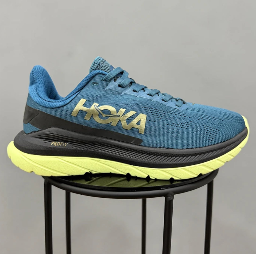 Hoka Mach 4 Petroleo