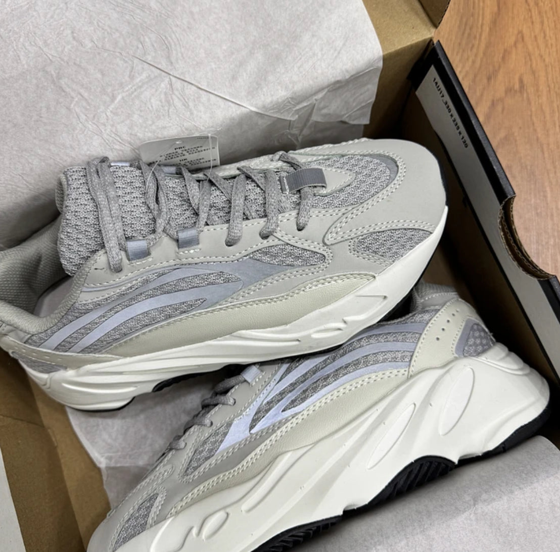 Adidas Yeezy 700 V2 Static