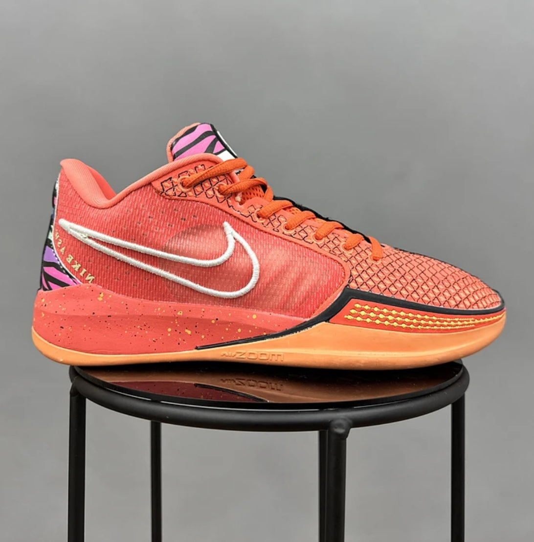 Nike Sabrina Orange