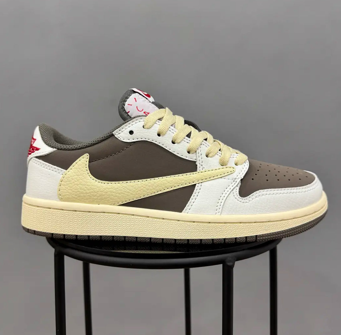 Jordan Retro 1 Low Travis Scott Sail