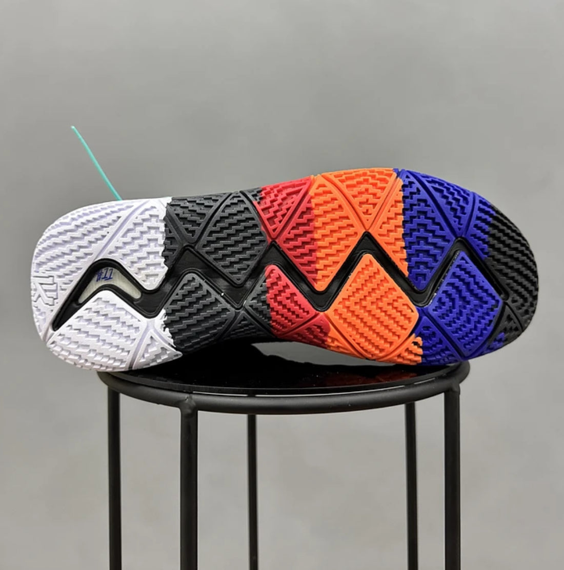 Nike Kyrie 4 Monkey