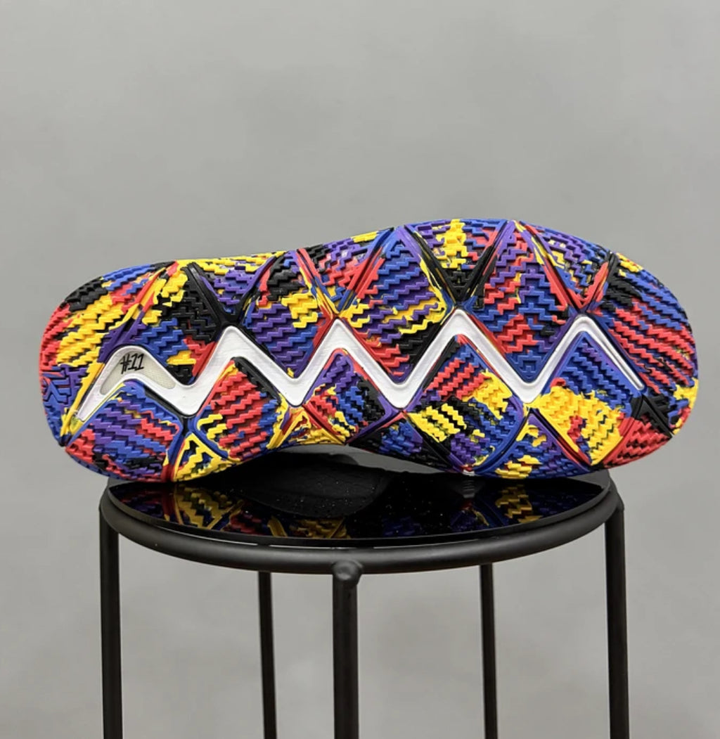 Nike Kyrie 4 White Multicolor