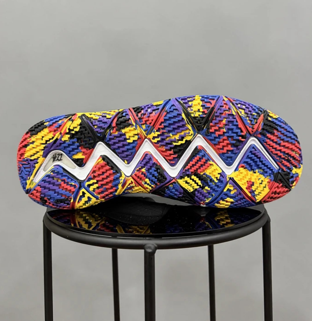 Nike Kyrie 4 White Multicolor