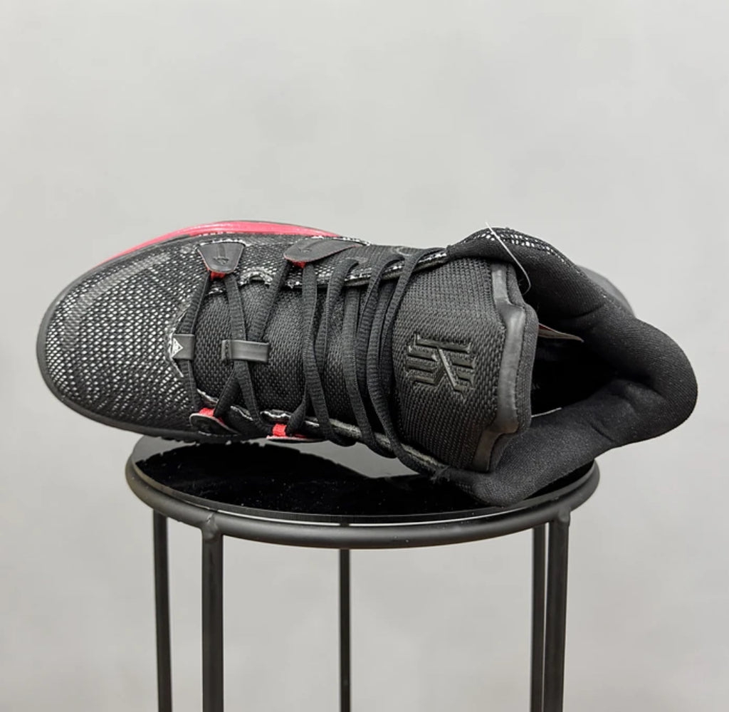 Nike Kyrie 7 Bred
