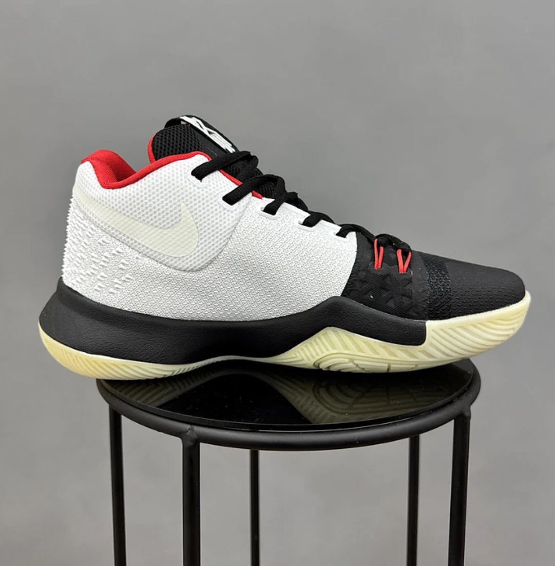 Nike Kyrie 3 Black White