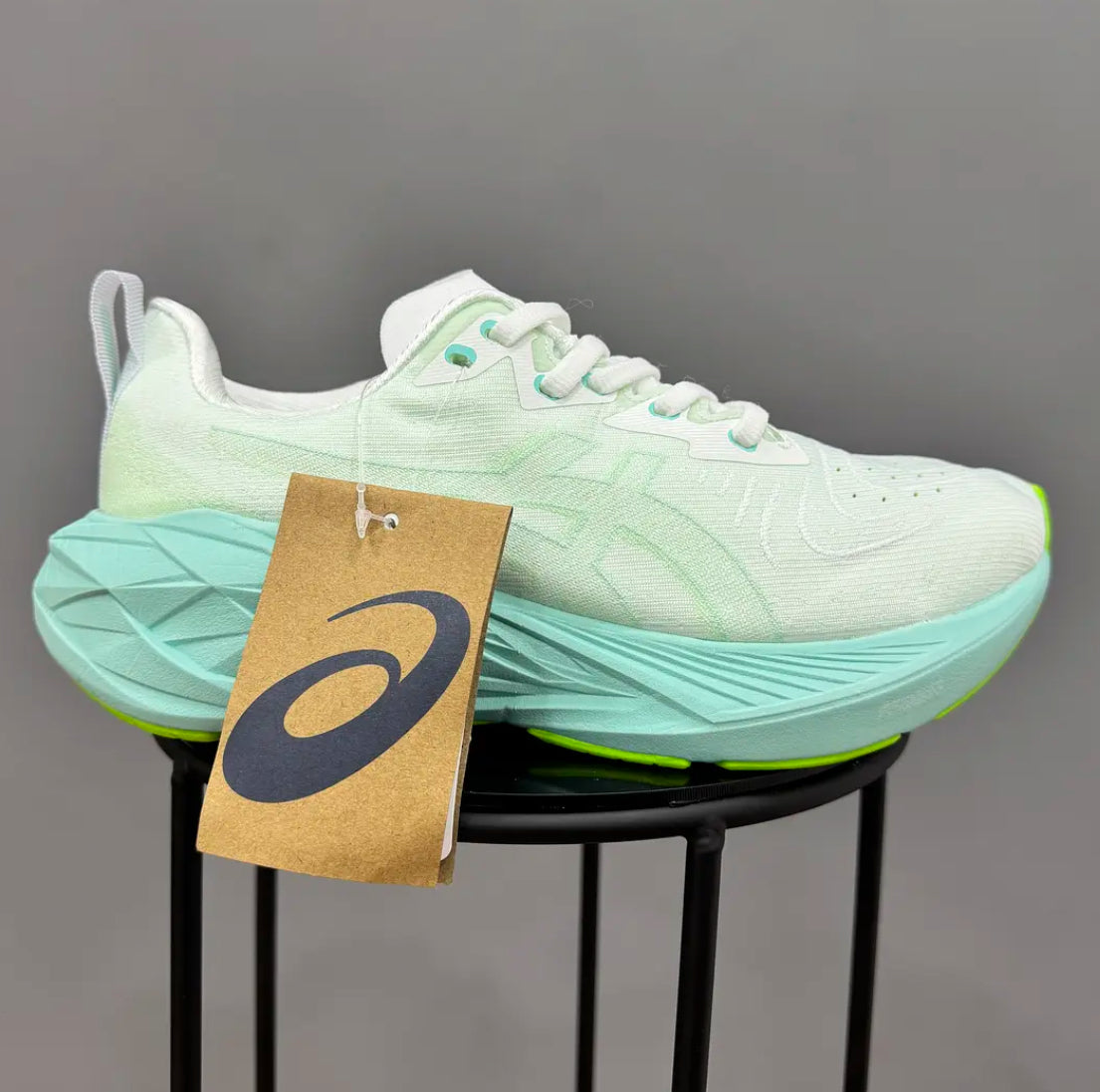Asics Novablast 4 White Ocean