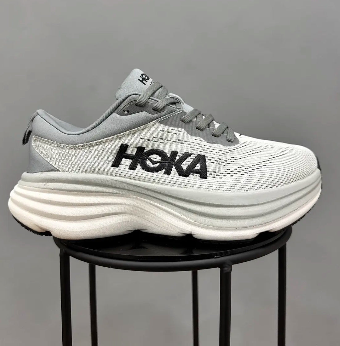 Hoka Bondi 8 Gris
