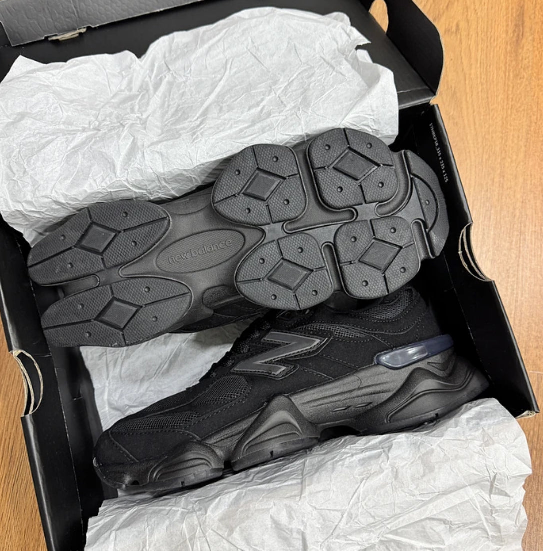 New Balance 9060 Total Black