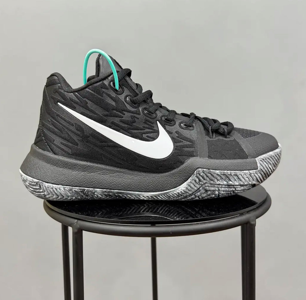 Nike Kyrie 3 Bhm